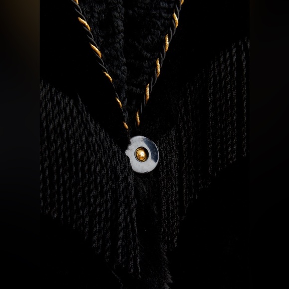 80’s faux fur coat with fringes and gold detail - Picture 7 of 7